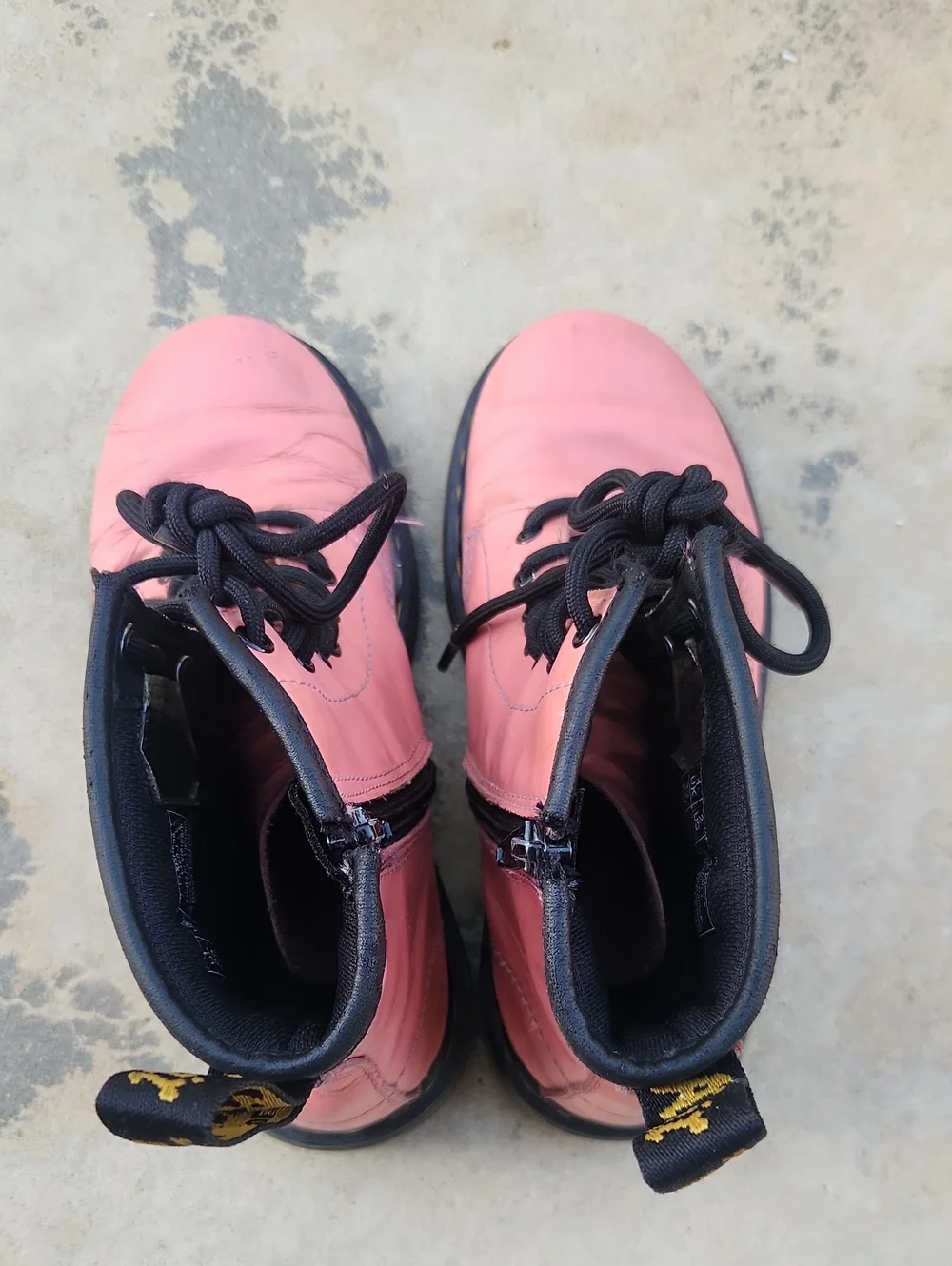 Dr. Martens 1460 Pink Lace-Up Combat Boots Size 2 Kids Girls Classic Punk Style